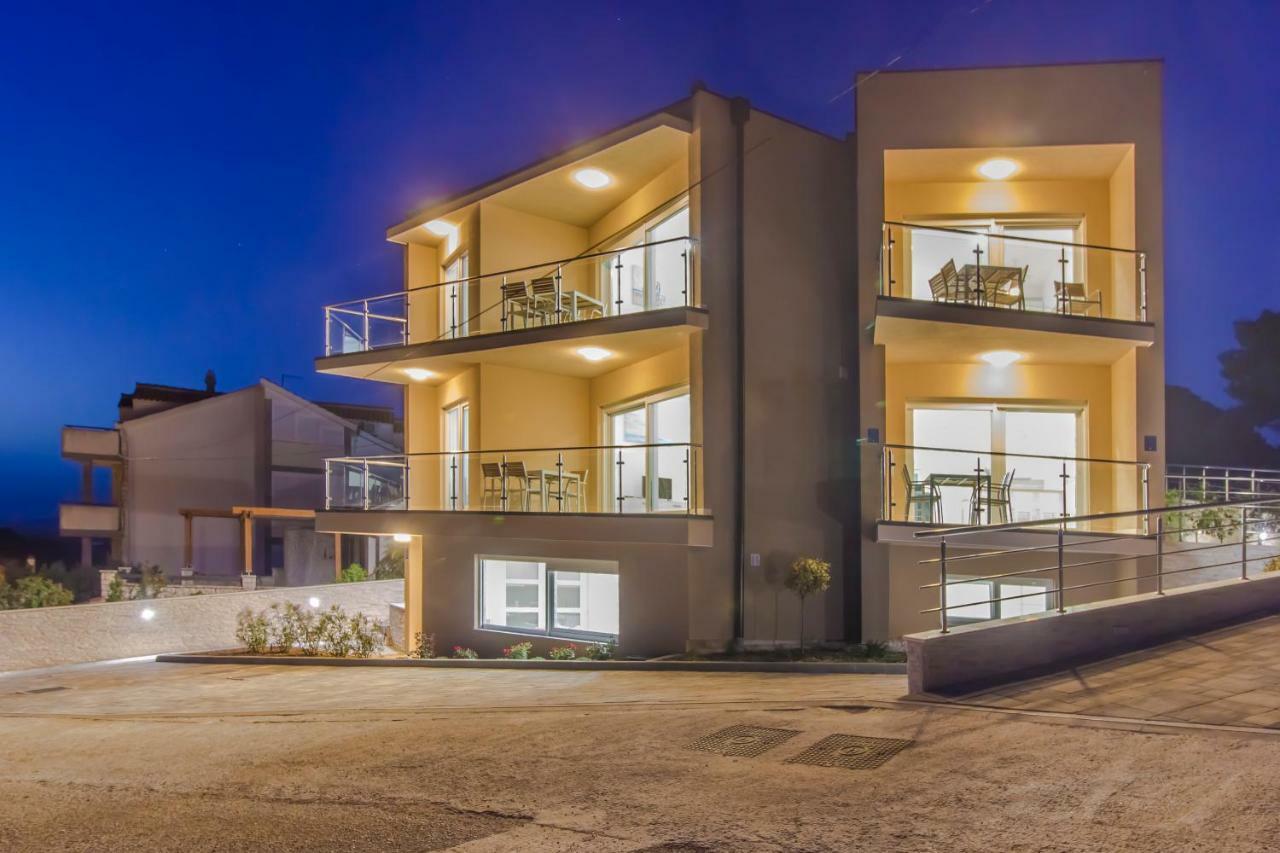 Villa Ilenia Murter Esterno foto